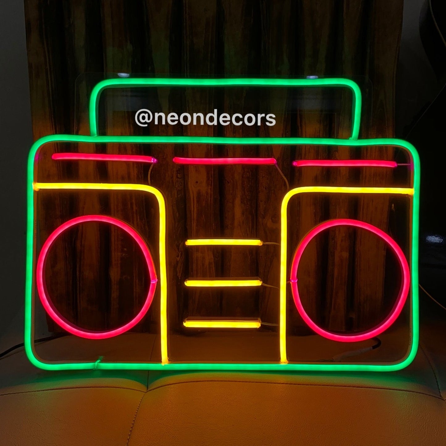 stereo neon